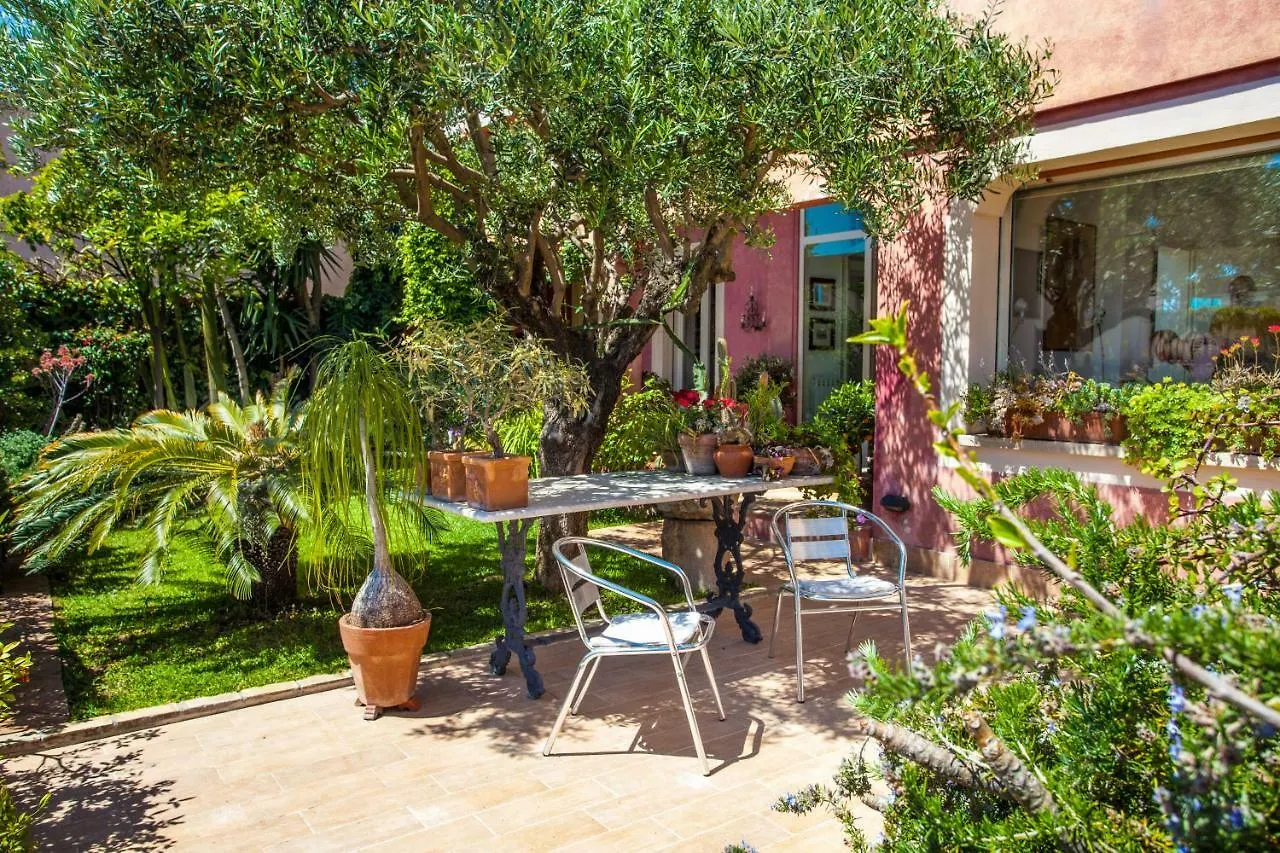 Rocca Castello Bed & Breakfast Taormina 0*,